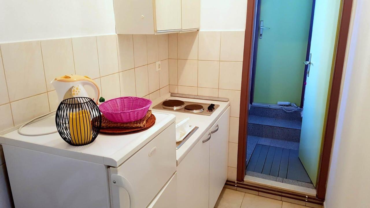 Apartmani Tina Jelsa  Exterior foto