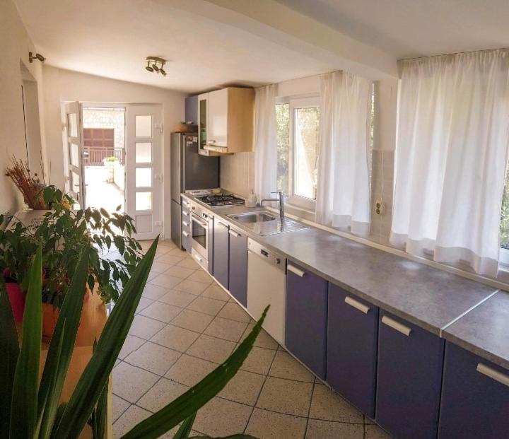 Apartmani Tina Jelsa  Exterior foto