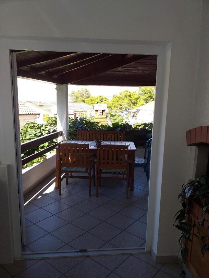Apartmani Tina Jelsa  Exterior foto